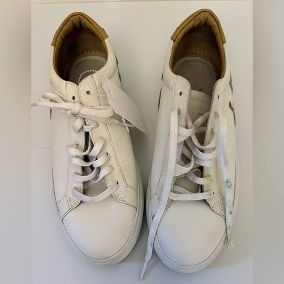 Givenchy Urban Street Reverse Logo Sneakers Low Top Leather Sz 39/9 No insole - Picture 1 of 13